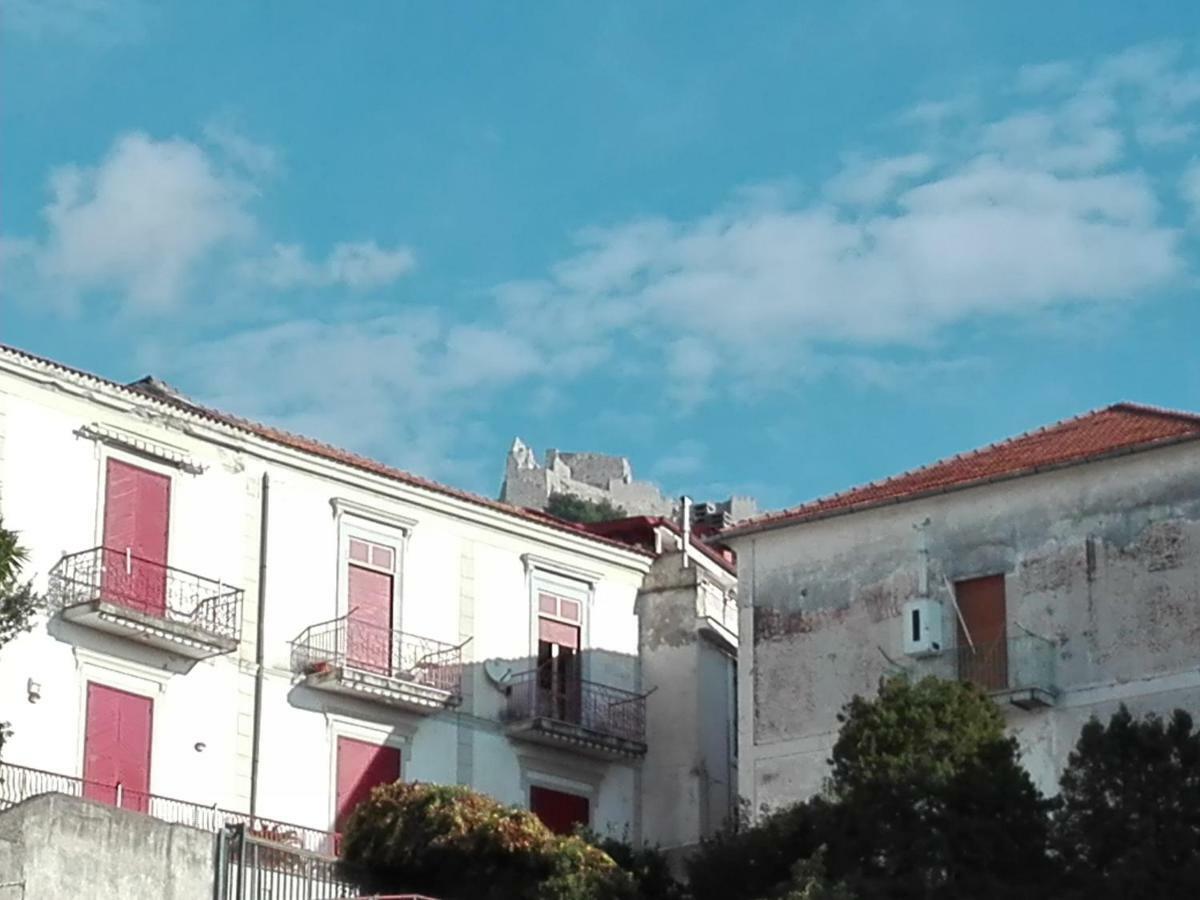 Nonna Vittoria Apartment 萨莱诺 外观 照片